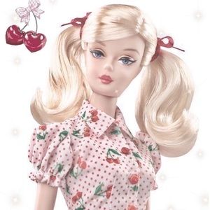 Meet your Posher, Dolly